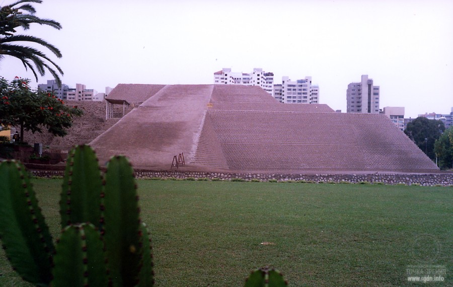 Huaca Huallamarca пирамида